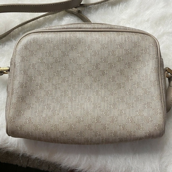Vintage Carryland Crossbody Bag - Picture 2 of 9